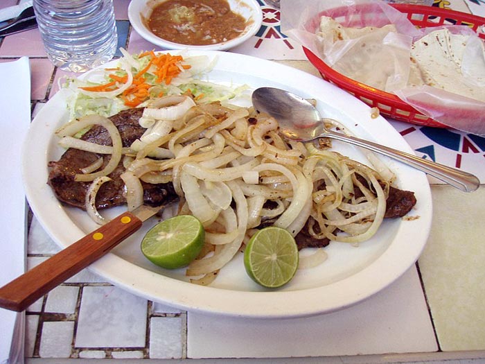 typical lunch served in Nogales, Sonora; image courtesy of Daniel Lobo