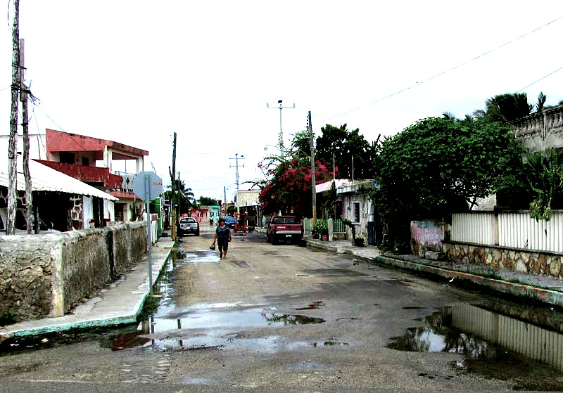Rio Lagartos, Yucatan, side street