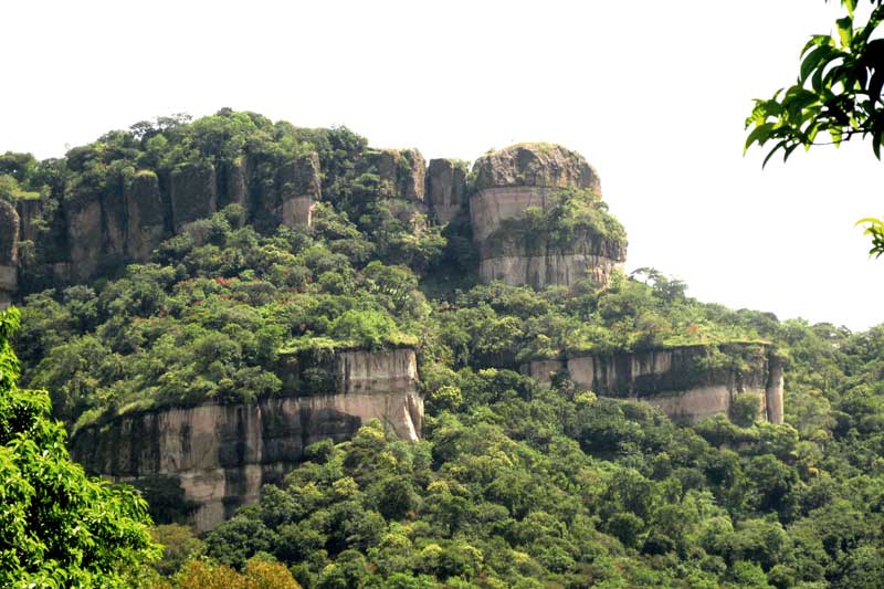 MOUNTAINS JUST SOUTHWEST OF TEPOTZLÁN