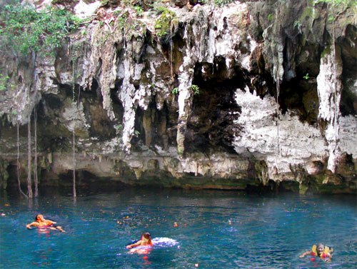 Yokdzonot Cenote