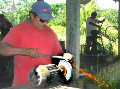 Making hand tools in Mexil