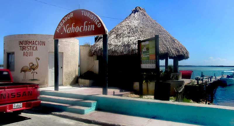 Parador Turistico Nahochin, Río Lagartos